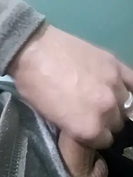 Steve98768 online show from December 7, 2024, 12:19 am