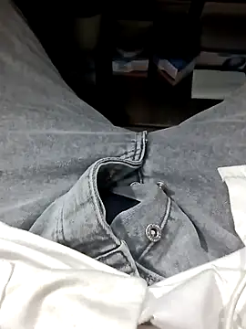 Steve98768 online show from December 10, 2024, 7:00 pm