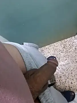 Steve98768 online show from December 11, 2024, 1:26 am