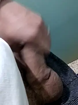 Steve98768 online show from December 17, 2024, 12:01 am