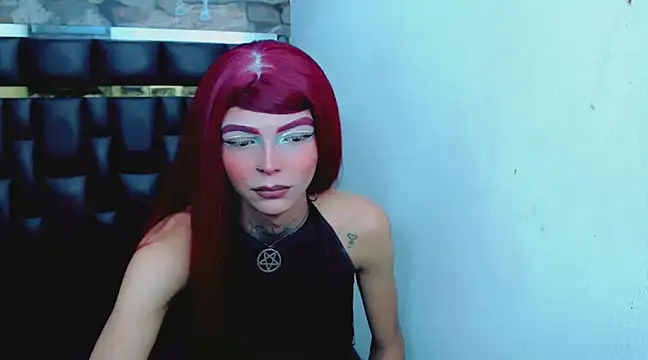 Snapshot of Luna_and_valery chatting on January 20, 2025, 8:40 pm Luna and valery online show from January 20, 2025, 8:40 pm