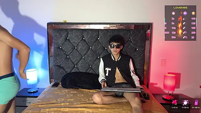 Snapshot of khonsu_s chatting on March 4, 2026, 8:37 pm khonsu s online show from March 4, 2026, 8:37 pm