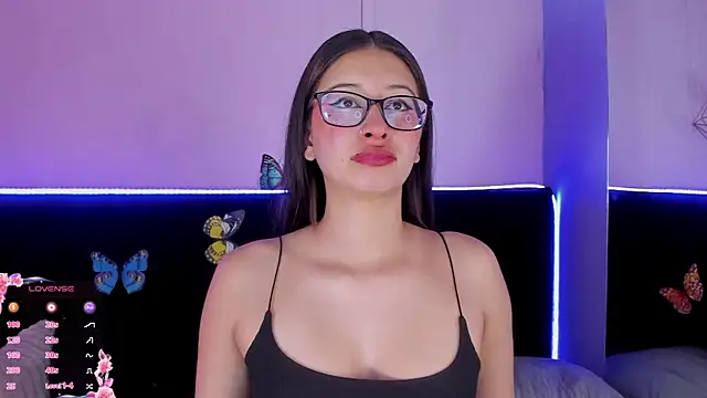 Snapshot of Anastasia_Whitee chatting on December 14, 2025, 3:12 am Anastasia Whitee online show from December 14, 2025, 3:12 am