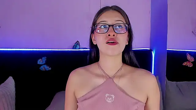 Snapshot of Anastasia_Whitee chatting on January 11, 2026, 3:33 am Anastasia Whitee online show from January 11, 2026, 3:33 am