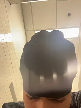 Snapshot of johnycash21 chatting on November 25, 2025, 5:24 pm johnycash21 online show from November 25, 2025, 5:24 pm