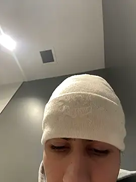 Snapshot of johnycash21 chatting on January 13, 2026, 6:02 pm johnycash21 online show from January 13, 2026, 6:02 pm