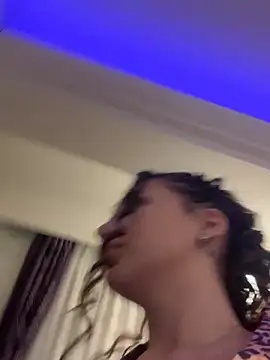 lissa yasemin online show from February 14, 2025, 9:43 pm