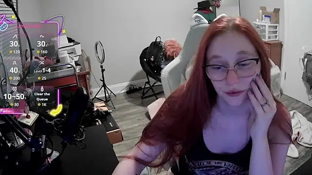 LilyFoxxx online show from September 13, 2025, 3:17 am