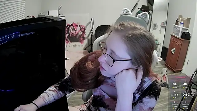 LilyFoxxx online show from December 19, 2025, 6:09 am