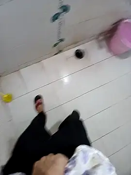 Snapshot of ken_tanaka chatting on February 14, 2025, 11:21 am ken tanaka online show from February 14, 2025, 11:21 am