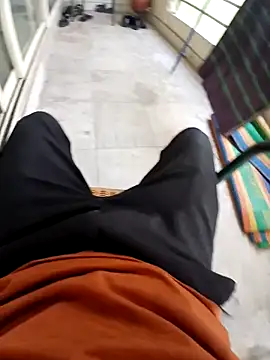 Snapshot of ken_tanaka chatting on March 17, 2025, 11:53 am ken tanaka online show from March 17, 2025, 11:53 am