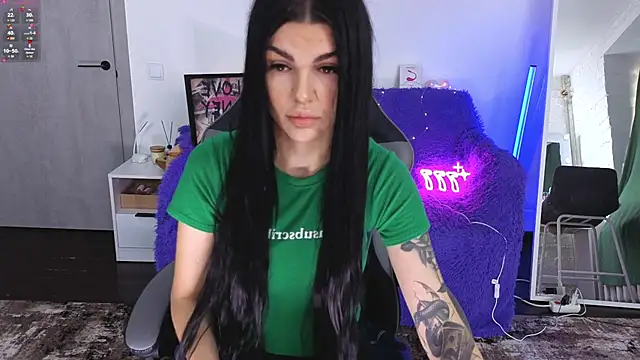 Tiffany lab online show from November 22, 2025, 7:40 am