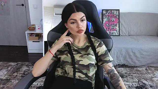 Tiffany lab online show from February 21, 2026, 10:16 am