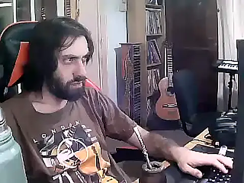 johnwood88 online show from February 20, 2025, 10:48 am