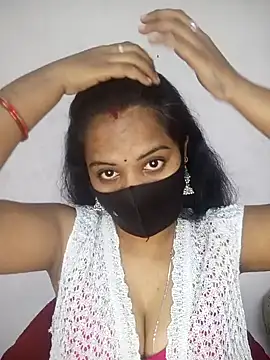 Snapshot of Choclet_bhabhi chatting on January 9, 2025, 9:59 am Choclet bhabhi online show from January 9, 2025, 9:59 am