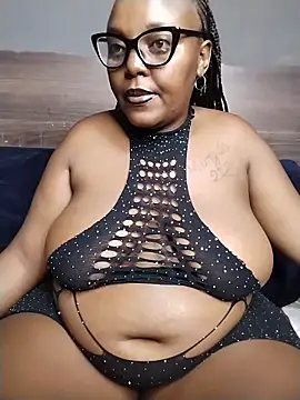 CHERRYYUMMY online show from March 9, 2026, 1:59 pm