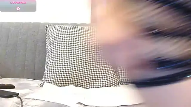 Siyahinci34 online show from November 18, 2025, 7:13 am