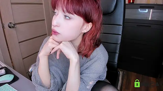 Snapshot of ElizaNik_ chatting on May 15, 2026, 11:34 pm ElizaNik online show from May 15, 2026, 11:34 pm