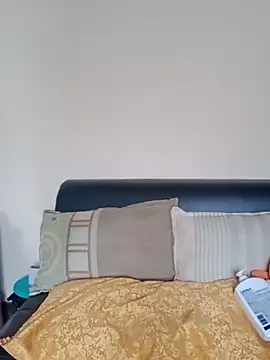 Snapshot of Lunavega1 chatting on February 11, 2026, 4:12 pm Lunavega1 online show from February 11, 2026, 4:12 pm