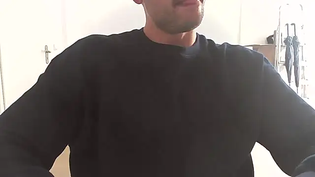 Snapshot of taallguyy_196 chatting on September 10, 2025, 10:37 am taallguyy 196 online show from September 10, 2025, 10:37 am