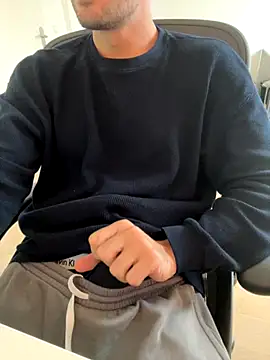 Snapshot of taallguyy_196 chatting on October 16, 2025, 9:21 am taallguyy 196 online show from October 16, 2025, 9:21 am