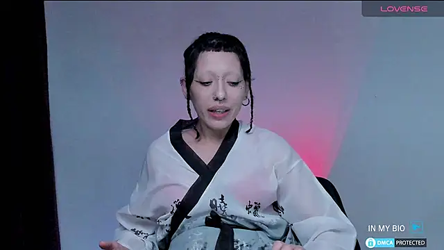 lnxmst online show from December 3, 2024, 12:57 am