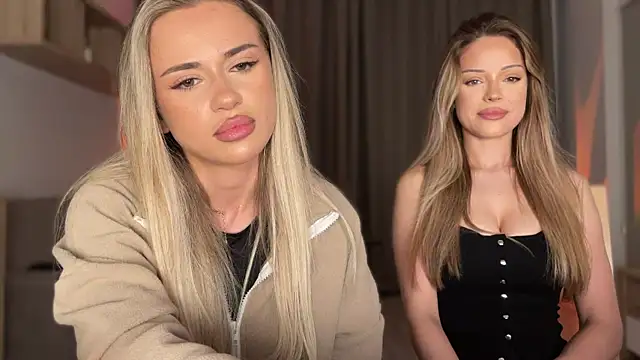 Snapshot of Julia_RL chatting on November 3, 2025, 8:43 pm Julia RL online show from November 3, 2025, 8:43 pm