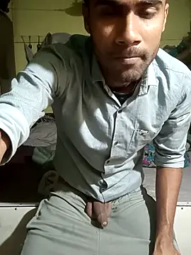 Skinny Bigass 23 online show from April 1, 2026, 7:33 pm