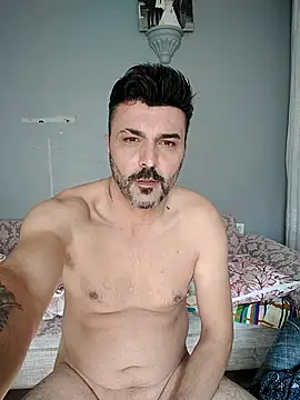 hot man eray online show from November 3, 2025, 9:32 am