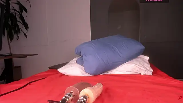 ariana nix online show from November 15, 2025, 6:37 pm