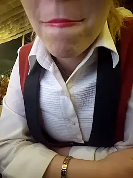 SUSELLAM1 online show from December 1, 2024, 4:40 pm