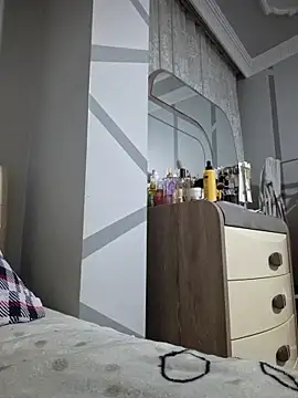 SUSELLAM1 online show from December 21, 2024, 4:46 pm