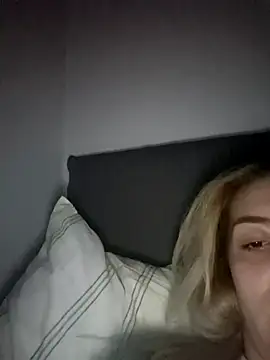 SUSELLAM1 online show from March 27, 2026, 11:37 pm