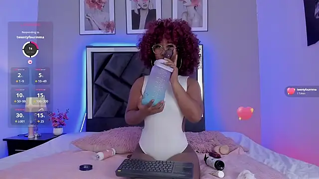 Snapshot of RachellEbony chatting on September 13, 2025, 11:54 am RachellEbony online show from September 13, 2025, 11:54 am