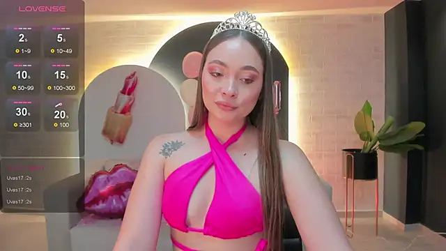 Snapshot of AlinaKravitz chatting on February 15, 2025, 6:23 pm AlinaKravitz online show from February 15, 2025, 6:23 pm