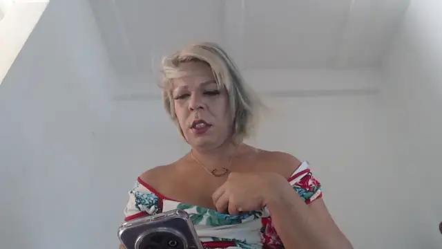 blondebitchlitle online show from January 9, 2026, 1:47 pm