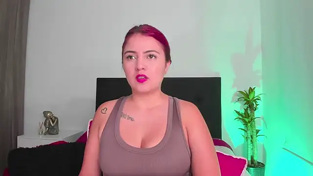 LaylaJewel online show from December 13, 2024, 2:43 am