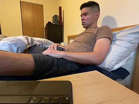 Snapshot of Shipmate-boricua chatting on December 27, 2024, 9:54 pm Shipmate-boricua online show from December 27, 2024, 9:54 pm