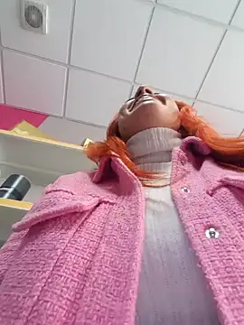 alexxxa69 online show from March 13, 2025, 9:21 am