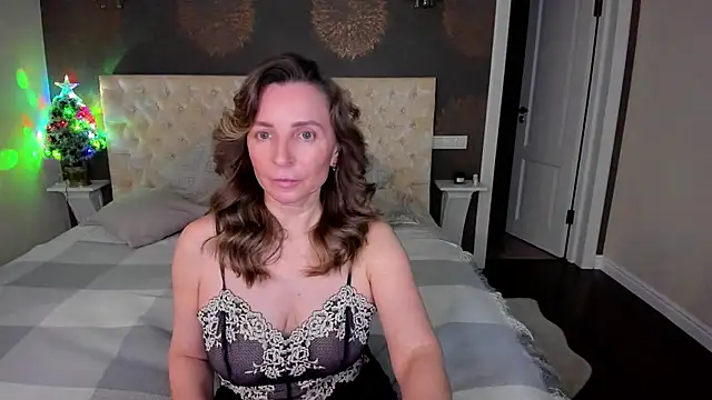 Snapshot of AllisonWilliams chatting on January 15, 2025, 4:11 pm AllisonWilliams online show from January 15, 2025, 4:11 pm