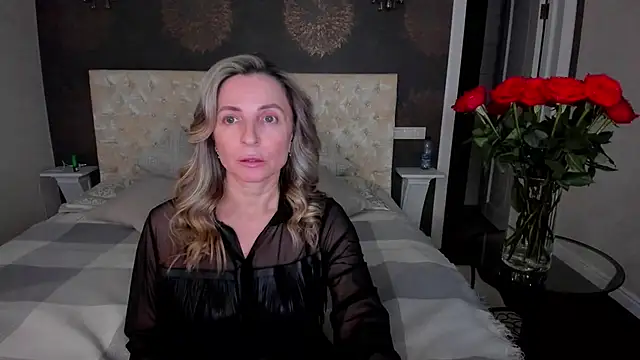 Snapshot of AllisonWilliams chatting on February 16, 2025, 5:26 pm AllisonWilliams online show from February 16, 2025, 5:26 pm