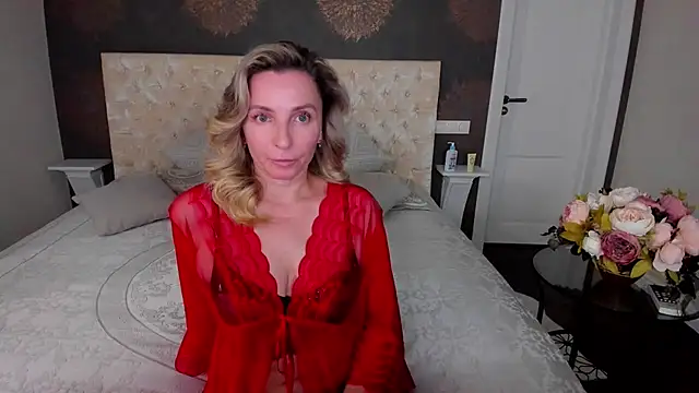 Snapshot of AllisonWilliams chatting on September 9, 2025, 4:39 pm AllisonWilliams online show from September 9, 2025, 4:39 pm