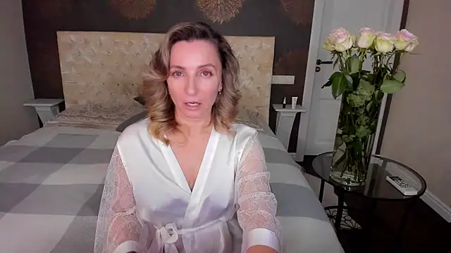 Snapshot of AllisonWilliams chatting on October 29, 2025, 5:47 pm AllisonWilliams online show from October 29, 2025, 5:47 pm