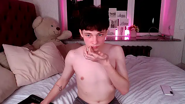 Snapshot of iwillfall chatting on March 2, 2026, 12:02 am iwillfall online show from March 2, 2026, 12:02 am