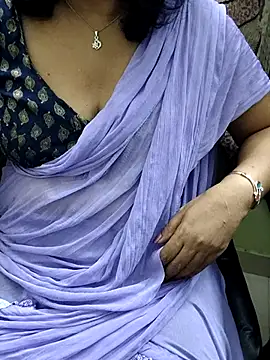 indian anu mallu online show from March 4, 2025, 2:32 pm