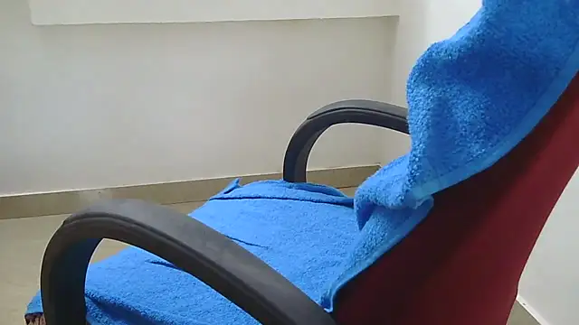 indian anu mallu online show from November 7, 2025, 4:45 am