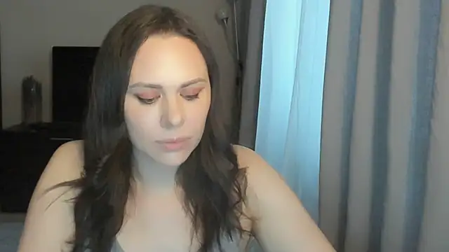 MollyCheiz online show from April 2, 2026, 4:37 pm