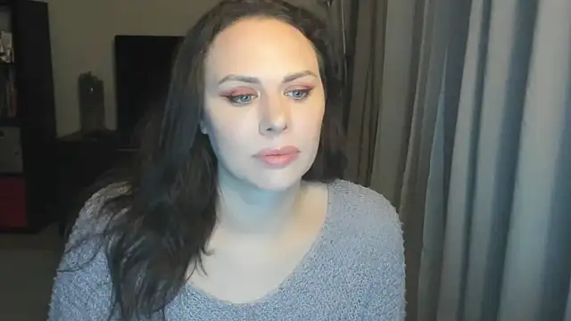 MollyCheiz online show from April 13, 2026, 11:10 pm