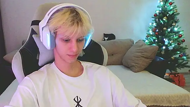 Ostin meow online show from January 5, 2025, 3:45 pm