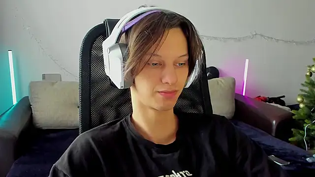 Ostin meow online show from January 8, 2026, 6:16 am